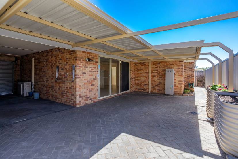 9/7 Lester Drive, THORNLIE, WA 6108 AUS