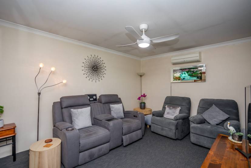 5 Goldfinch Bend, HARRISDALE, WA 6112 AUS