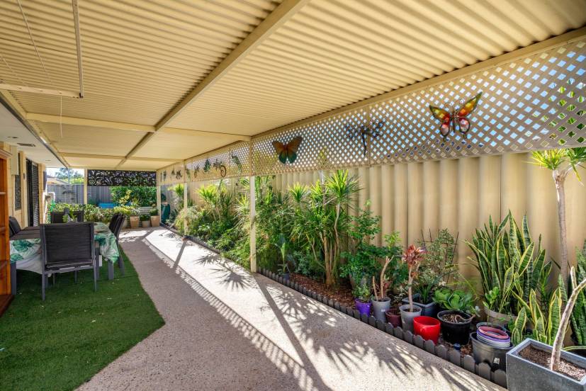 5 Goldfinch Bend, HARRISDALE, WA 6112 AUS