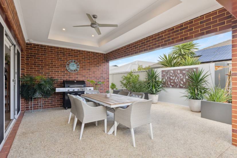 8 Littabella Avenue, WANDI, WA 6167 AUS