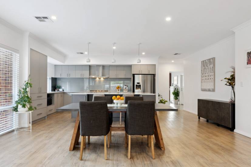8 Littabella Avenue, WANDI, WA 6167 AUS