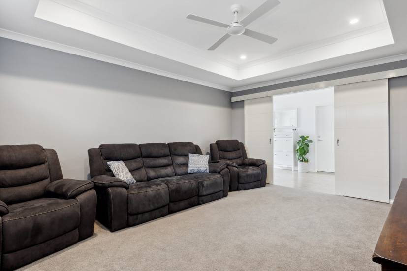 8 Littabella Avenue, WANDI, WA 6167 AUS