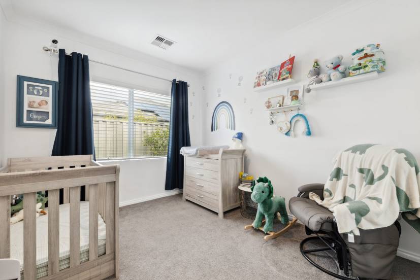 8 Littabella Avenue, WANDI, WA 6167 AUS