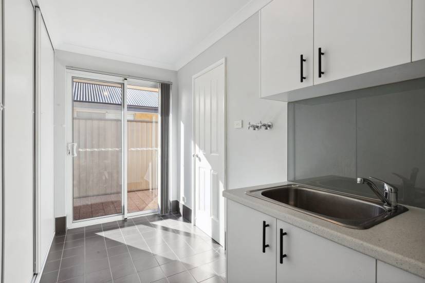 30 Barraberry Way, BYFORD, WA 6122 AUS