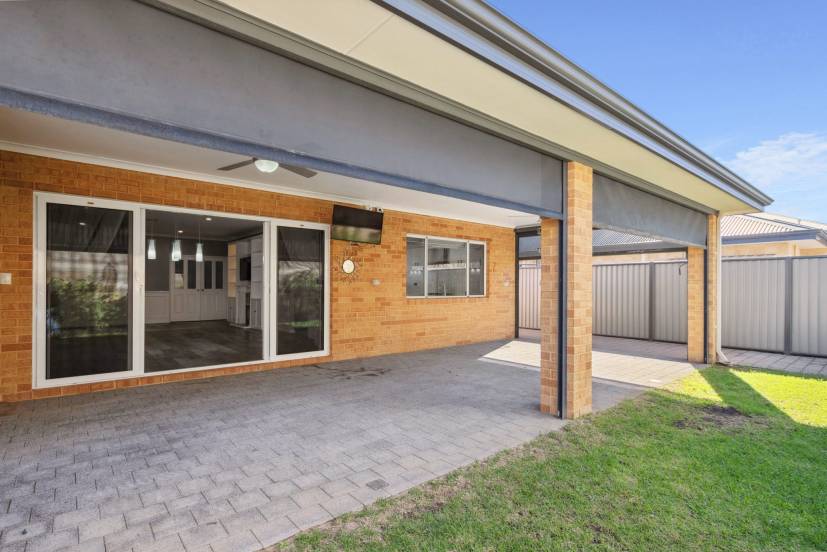 30 Barraberry Way, BYFORD, WA 6122 AUS