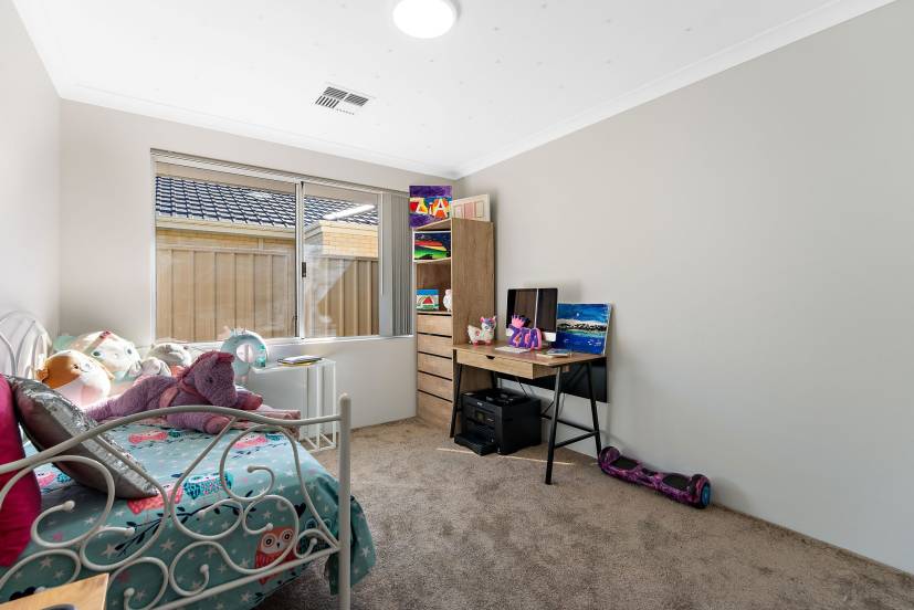38 Hardey East Road, WATTLE GROVE, WA 6107 AUS