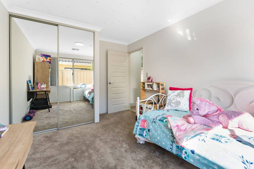 38 Hardey East Road, WATTLE GROVE, WA 6107 AUS