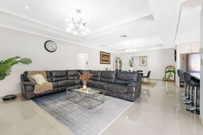 38 Hardey East Road, WATTLE GROVE, WA 6107 AUS