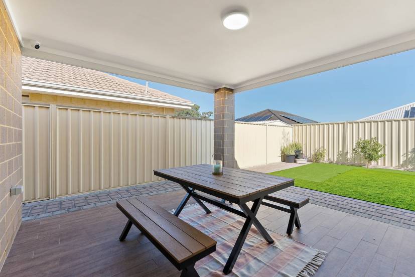 38 Hardey East Road, WATTLE GROVE, WA 6107 AUS