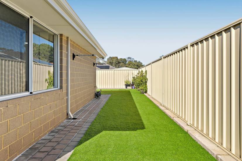 38 Hardey East Road, WATTLE GROVE, WA 6107 AUS