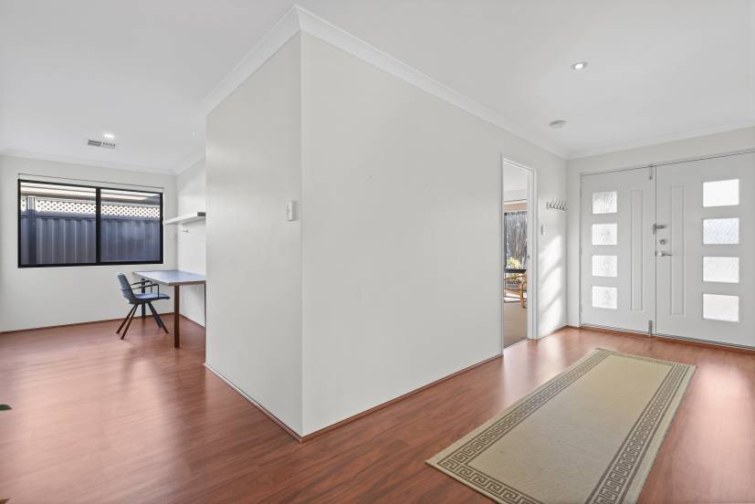 13 Napoli Avenue, PIARA WATERS, WA 6112 AUS