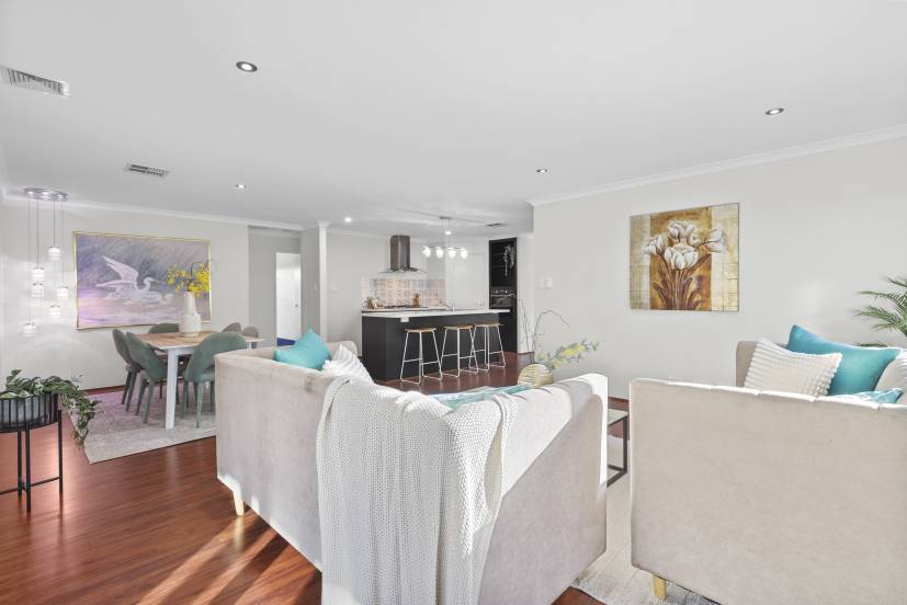 13 Napoli Avenue, PIARA WATERS, WA 6112 AUS