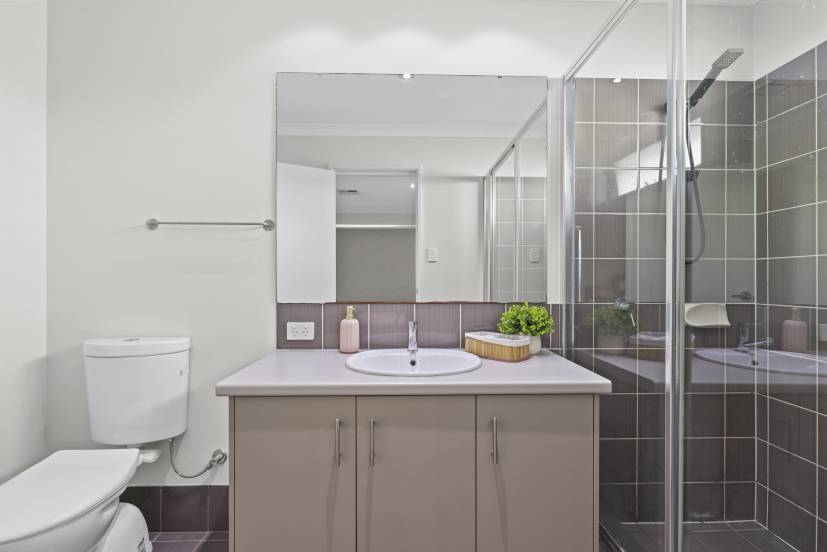 13 Napoli Avenue, PIARA WATERS, WA 6112 AUS