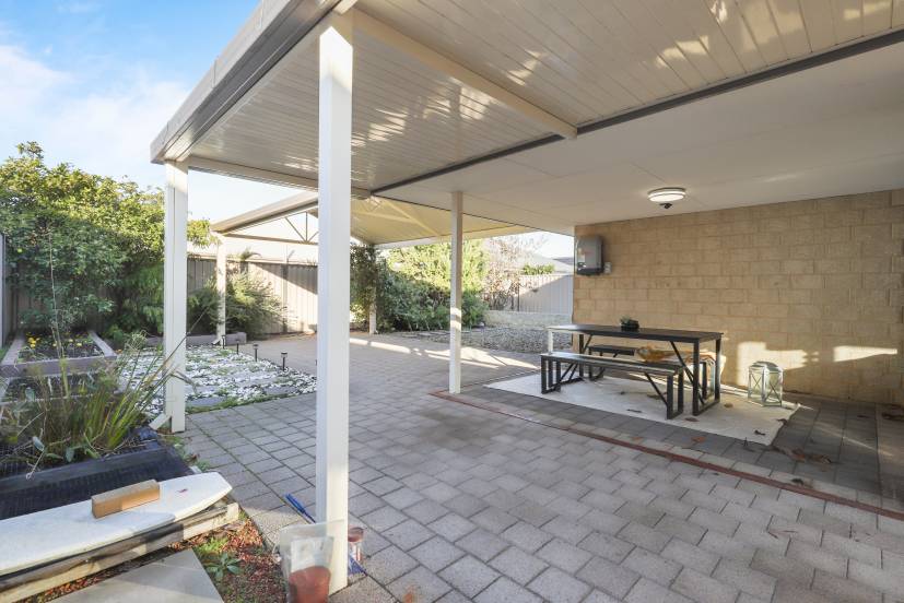 13 Napoli Avenue, PIARA WATERS, WA 6112 AUS