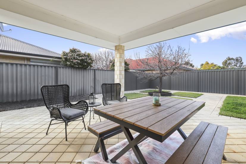 3 Annandale Way, HARRISDALE, WA 6112 AUS