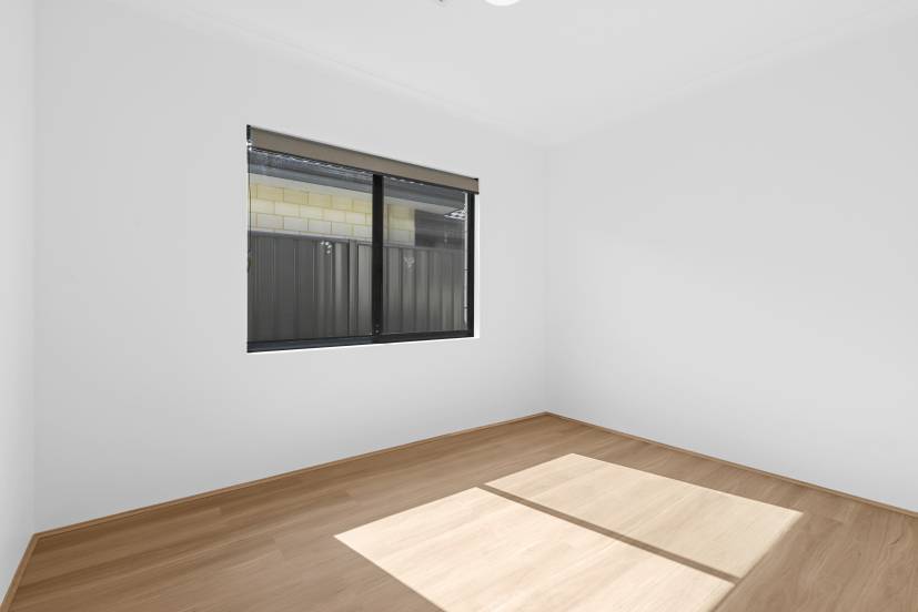 16 Melbourne Loop, HAMMOND PARK, WA 6164 AUS