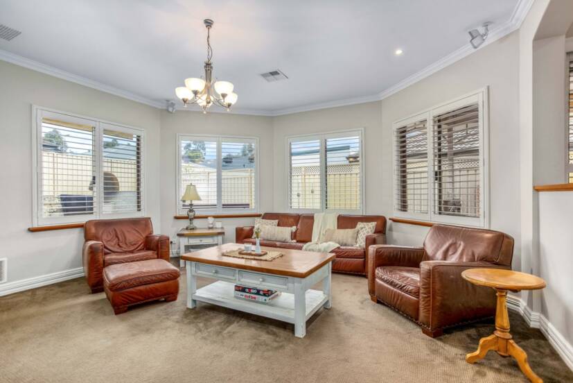 41 Cromarty Gardens, CANNING VALE, WA 6155 AUS