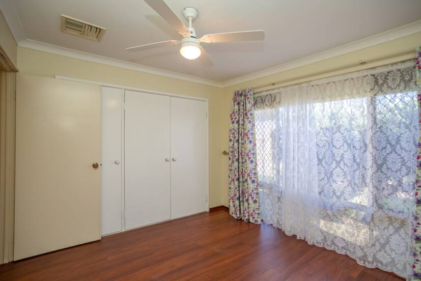 2/17 Attfield Street, MADDINGTON, WA 6109 AUS