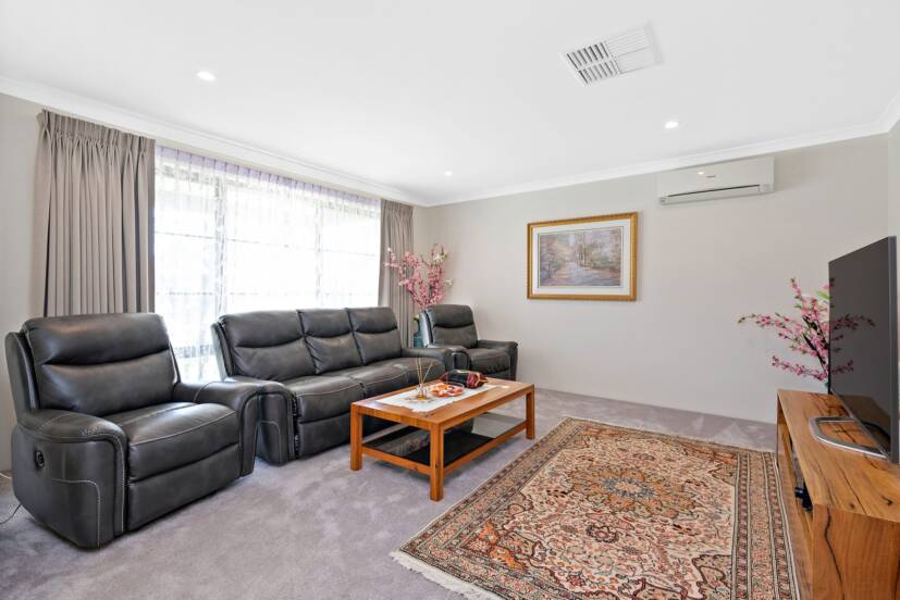 105 Bellas Circuit, PIARA WATERS, WA 6112 AUS