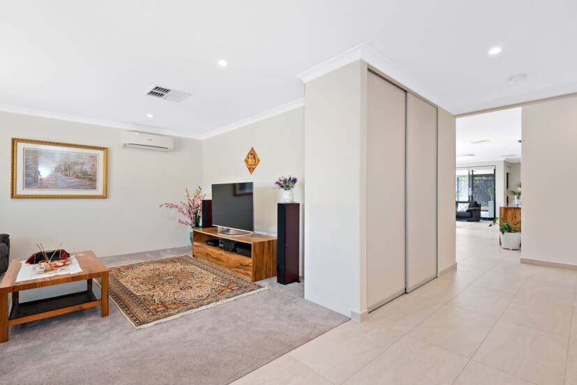 105 Bellas Circuit, PIARA WATERS, WA 6112 AUS
