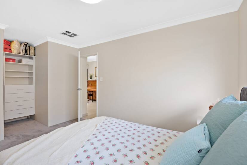 105 Bellas Circuit, PIARA WATERS, WA 6112 AUS