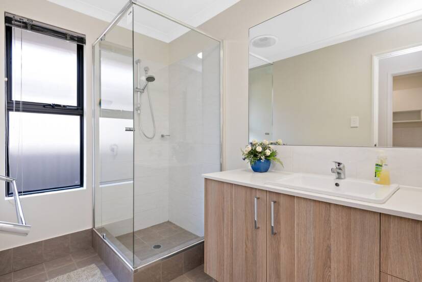 105 Bellas Circuit, PIARA WATERS, WA 6112 AUS