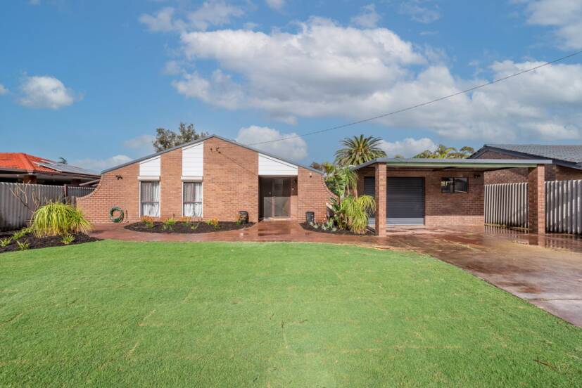 25 Storey Road, THORNLIE, WA 6108 AUS