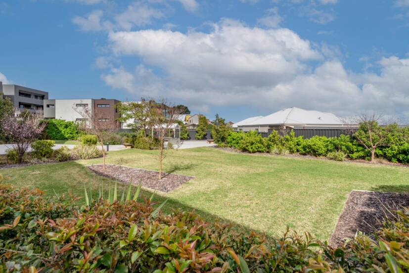 23/97 Peninsula Road, MAYLANDS, WA 6051 AUS