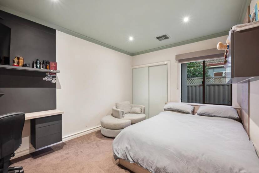 55 Gladstone Road, RIVERVALE, WA 6103 AUS