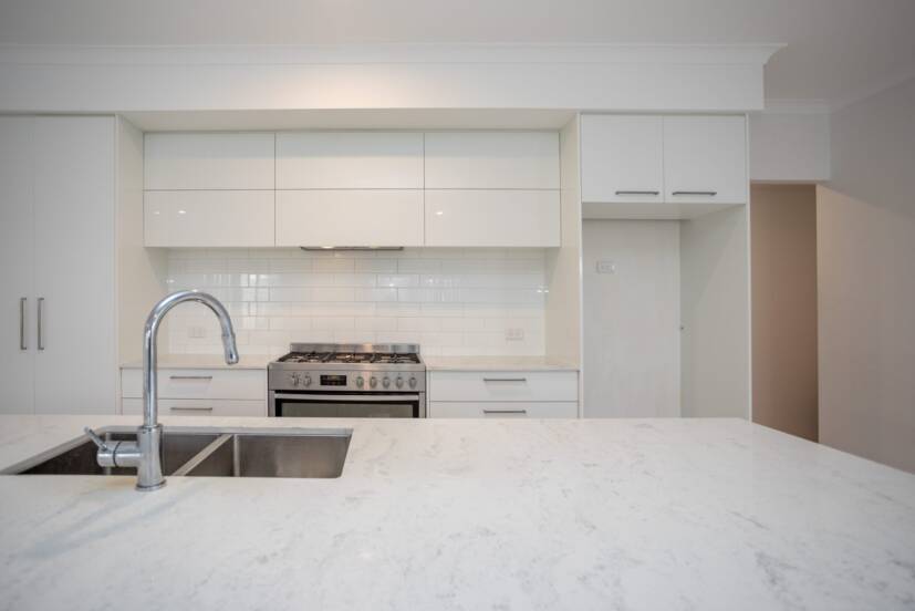 21 Claystone Loop, PIARA WATERS, WA 6112 AUS