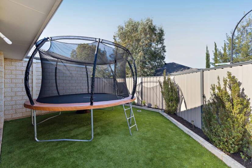 1 Torino Crescent, PIARA WATERS, WA 6112 AUS
