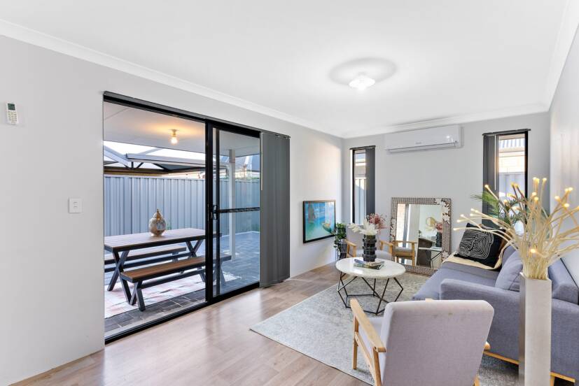 49 Piara Drive, PIARA WATERS, WA 6112 AUS