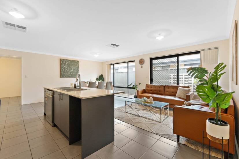 23 Bellas Circuit, PIARA WATERS, WA 6112 AUS