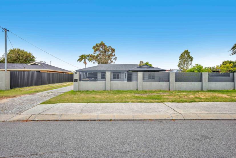 16 Penhurst Court, THORNLIE, WA 6108 AUS