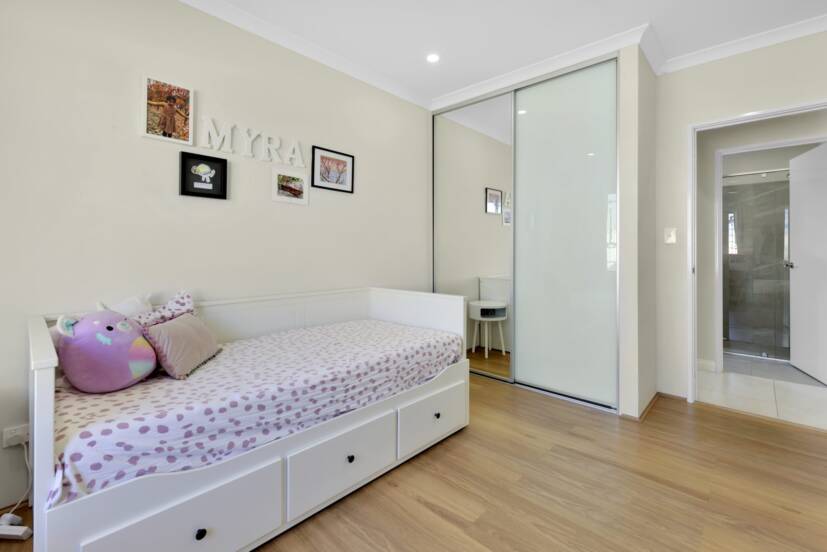 29 Piara Drive, PIARA WATERS, WA 6112 AUS