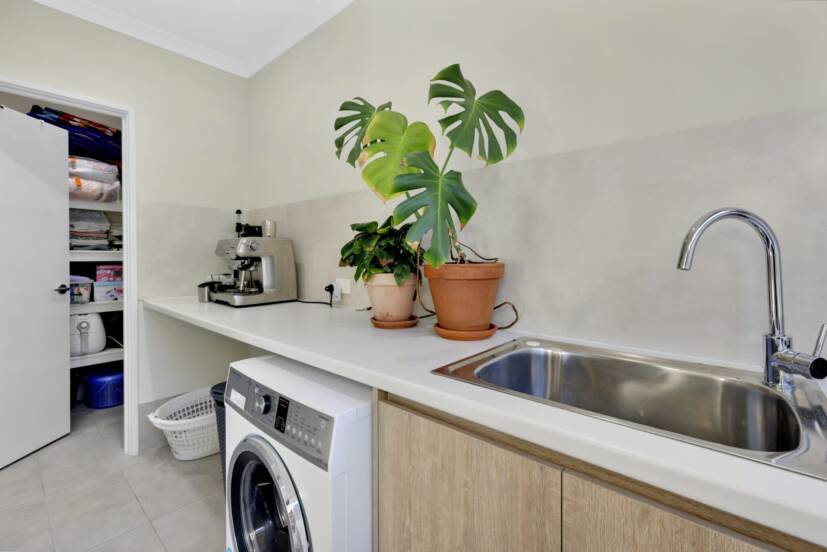 29 Piara Drive, PIARA WATERS, WA 6112 AUS