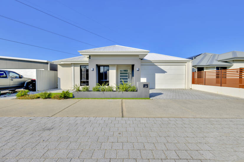 29 Piara Drive, PIARA WATERS, WA 6112 AUS