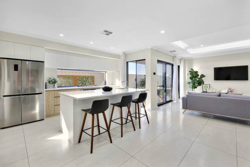 29 Piara Drive, PIARA WATERS, WA 6112 AUS