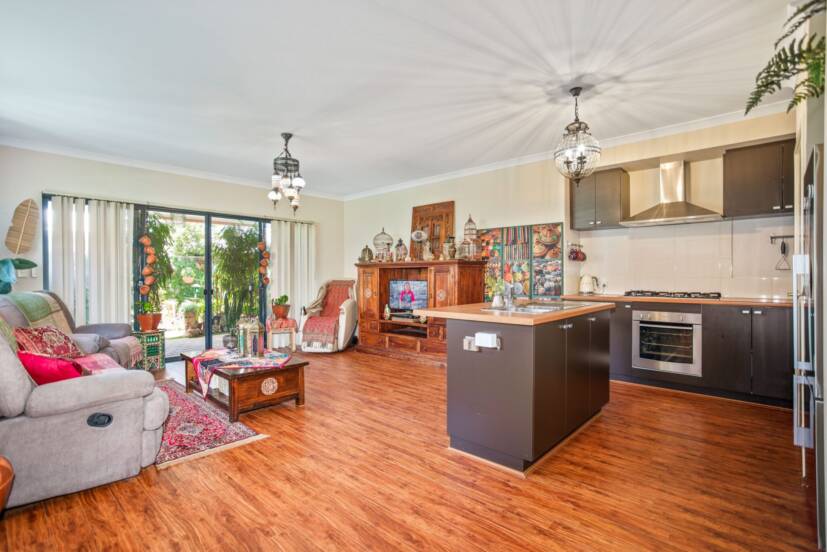 9 Bloomsbury Way, HARRISDALE, WA 6112 AUS