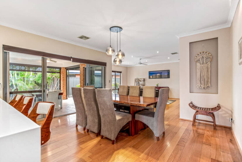 10 Chiara Avenue, HARRISDALE, WA 6112 AUS