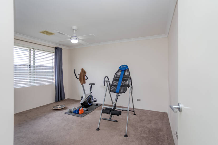 10 Chiara Avenue, HARRISDALE, WA 6112 AUS
