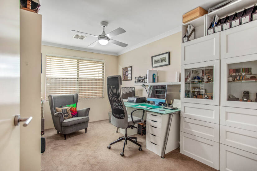 10 Chiara Avenue, HARRISDALE, WA 6112 AUS
