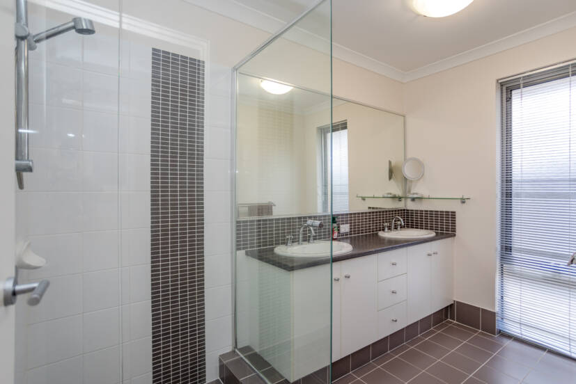 10 Chiara Avenue, HARRISDALE, WA 6112 AUS