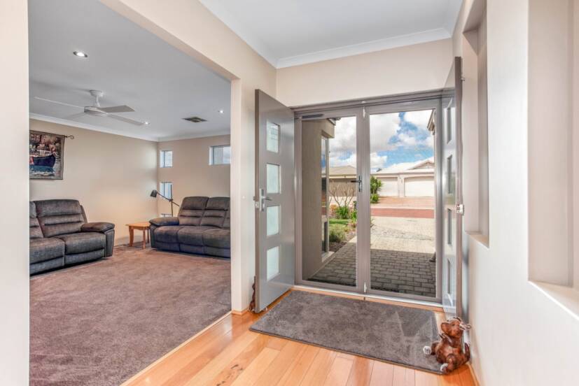 10 Chiara Avenue, HARRISDALE, WA 6112 AUS