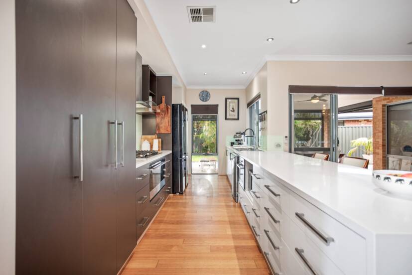 10 Chiara Avenue, HARRISDALE, WA 6112 AUS