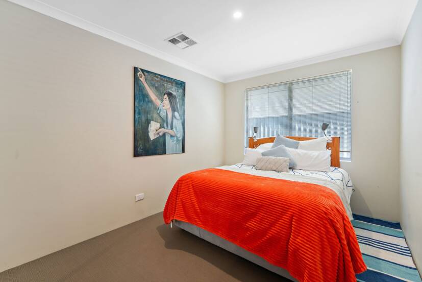 4 Cordata Avenue, WANDI, WA 6167 AUS