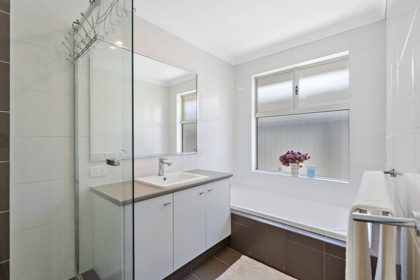 4 Cordata Avenue, WANDI, WA 6167 AUS