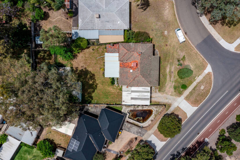 84 The Crescent, MADDINGTON, WA 6109 AUS