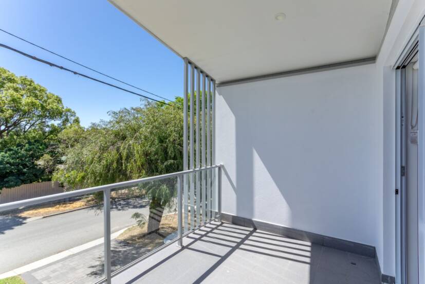 4B Hannibal Street, PALMYRA, WA 6157 AUS