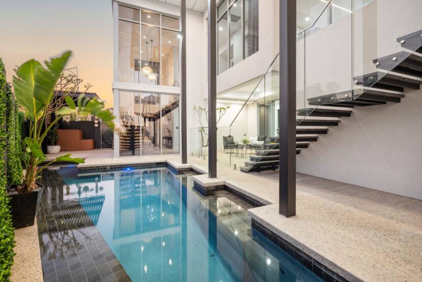 10 Lucretia Circle, NORTH COOGEE, WA 6163 AUS